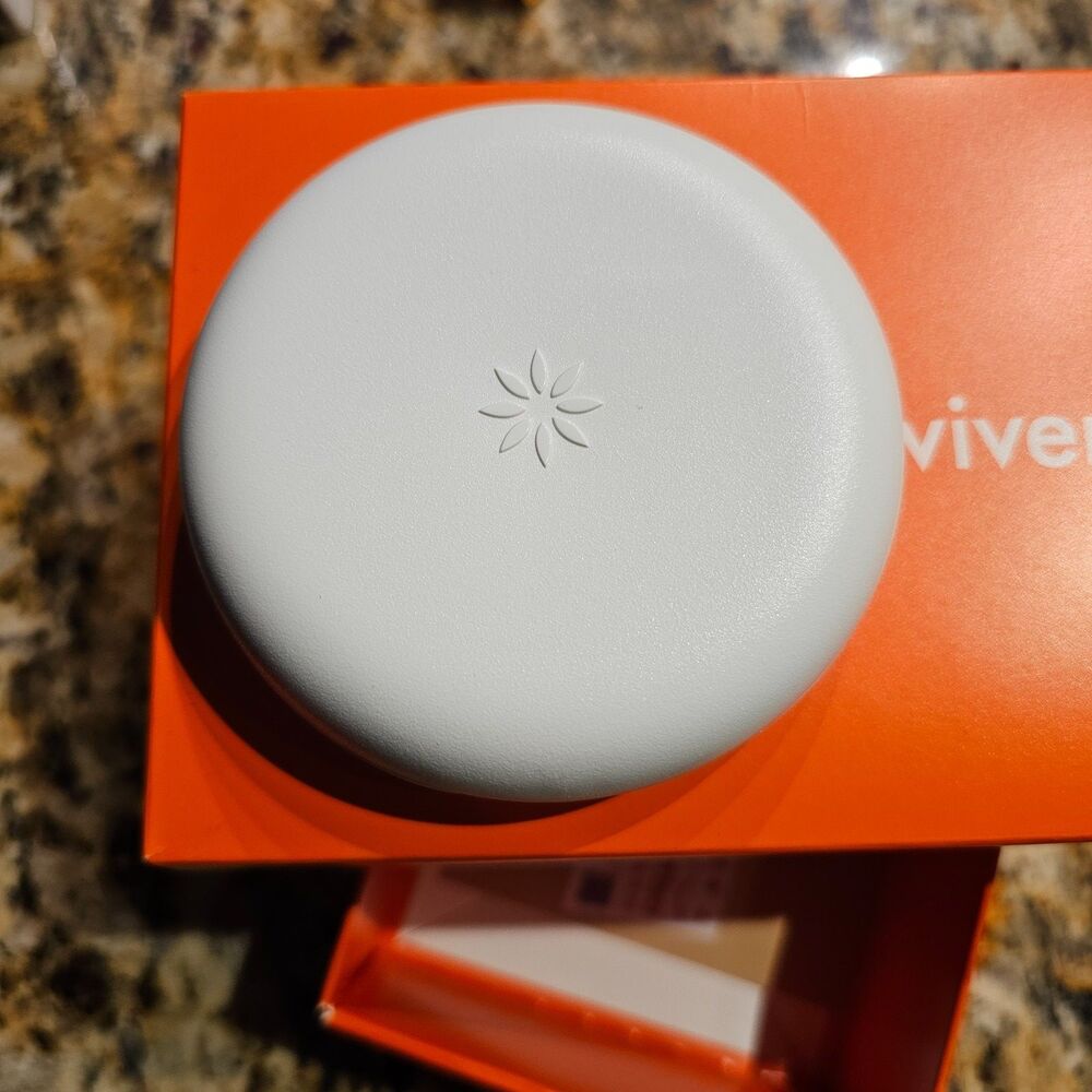 NEW Invisalign Vivera Retainer/ Aligner Case Orange/White - Authentic
